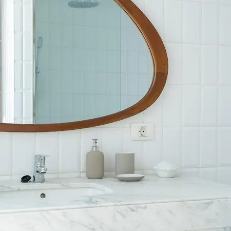 Vila 2 Pasito Blanco