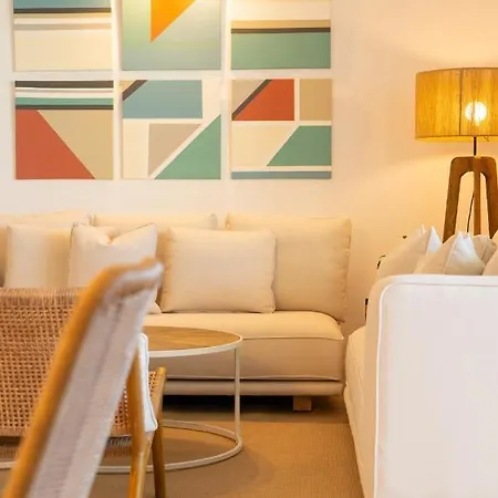 Vila 2 Pasito Blanco