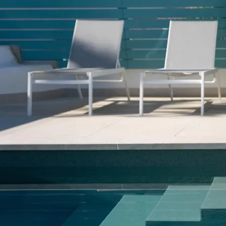 Vila 2 Pasito Blanco