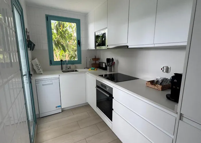 Villa 2 *